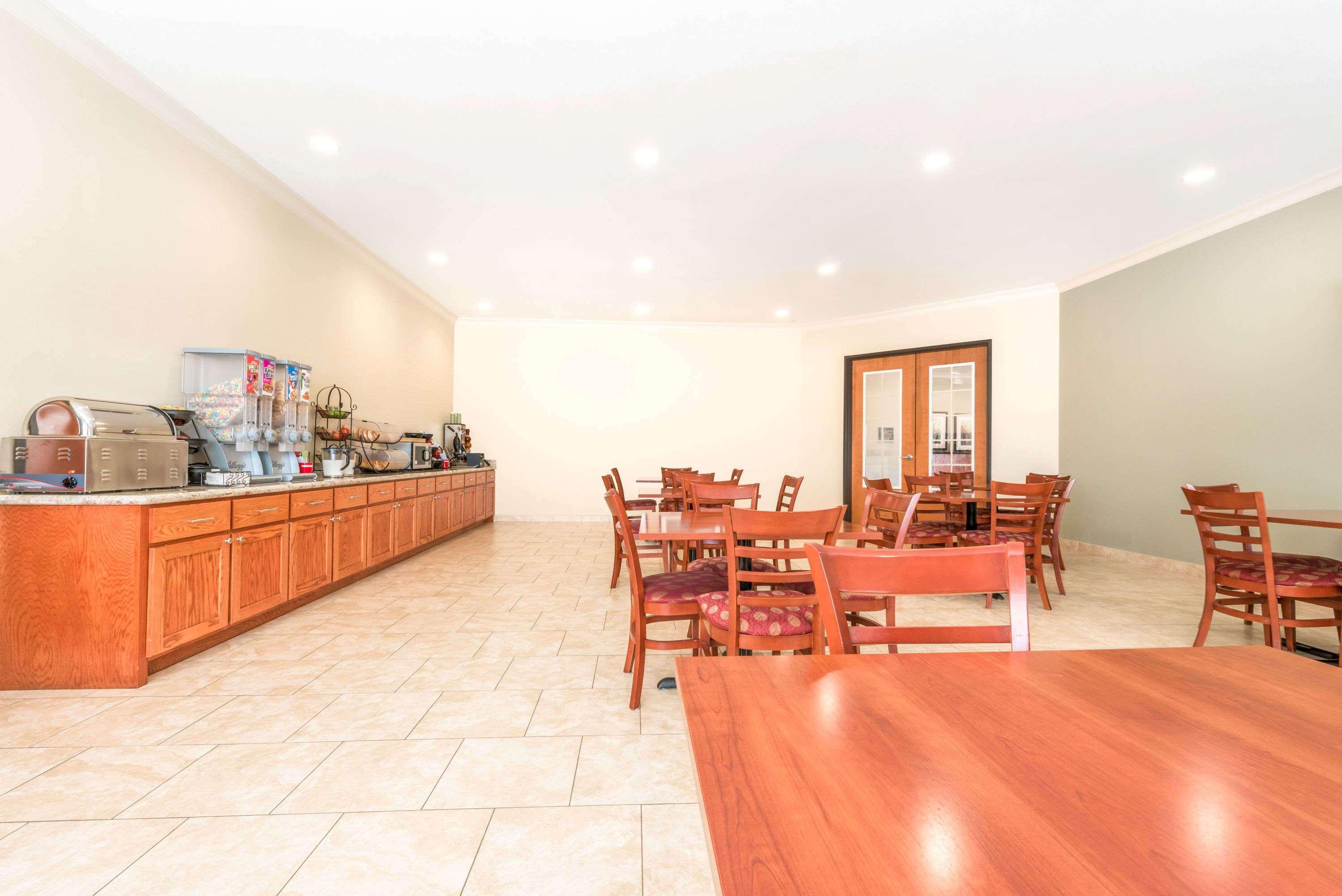 מלון Ramada By Wyndham קולג' סטיישן מראה חיצוני תמונה