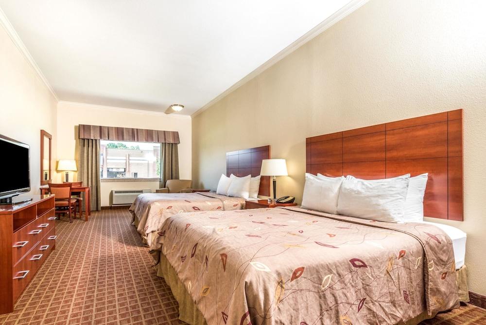 מלון Ramada By Wyndham קולג' סטיישן מראה חיצוני תמונה