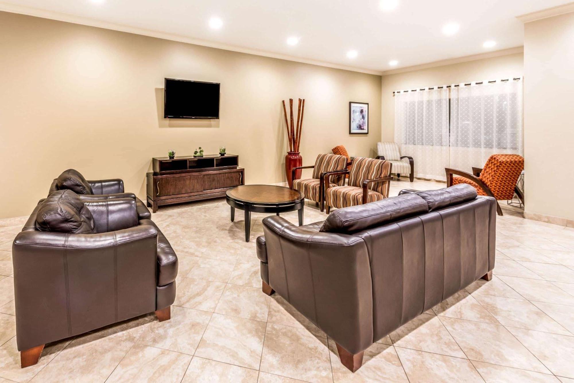 מלון Ramada By Wyndham קולג' סטיישן מראה חיצוני תמונה