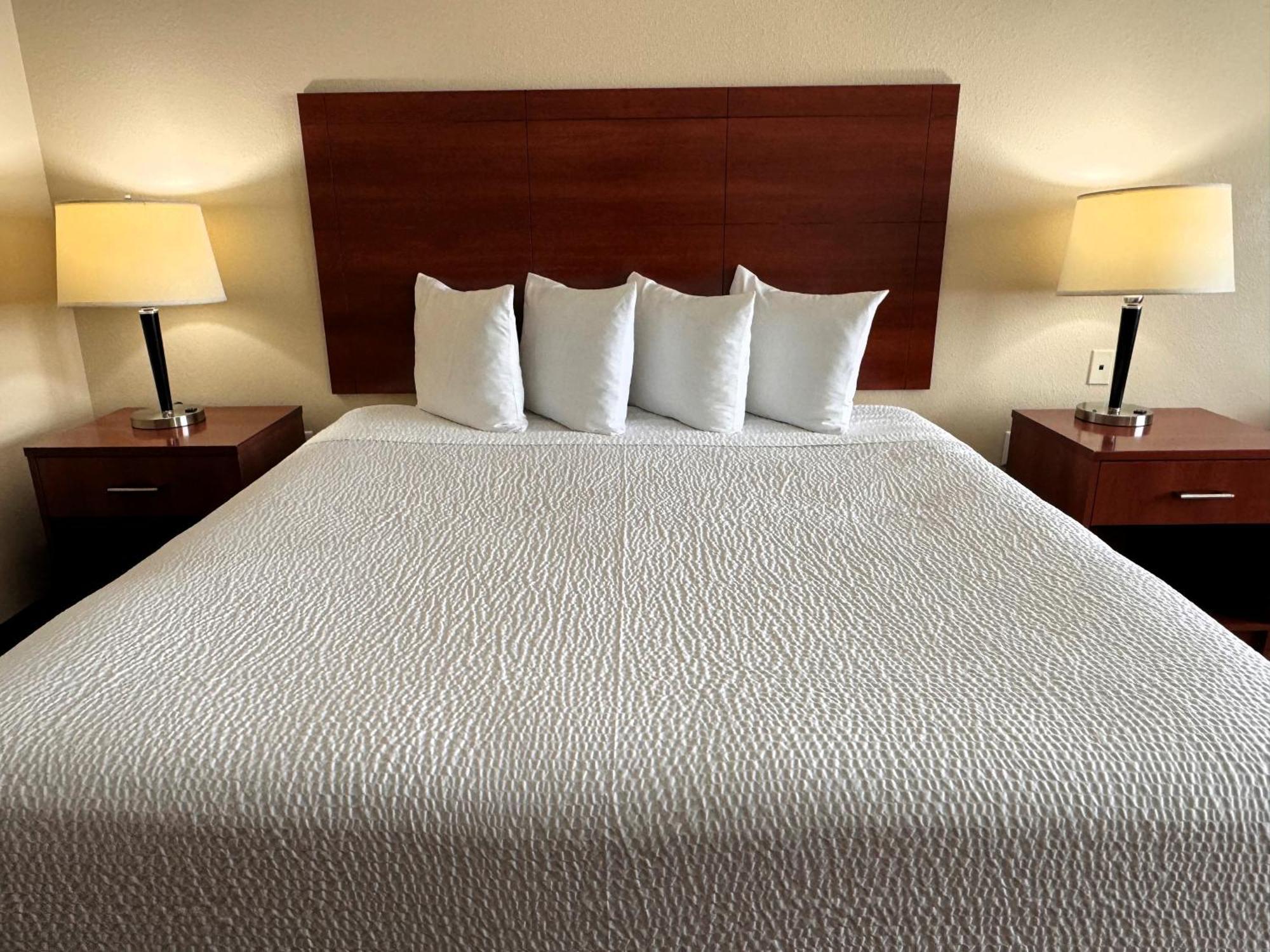 מלון Ramada By Wyndham קולג' סטיישן מראה חיצוני תמונה