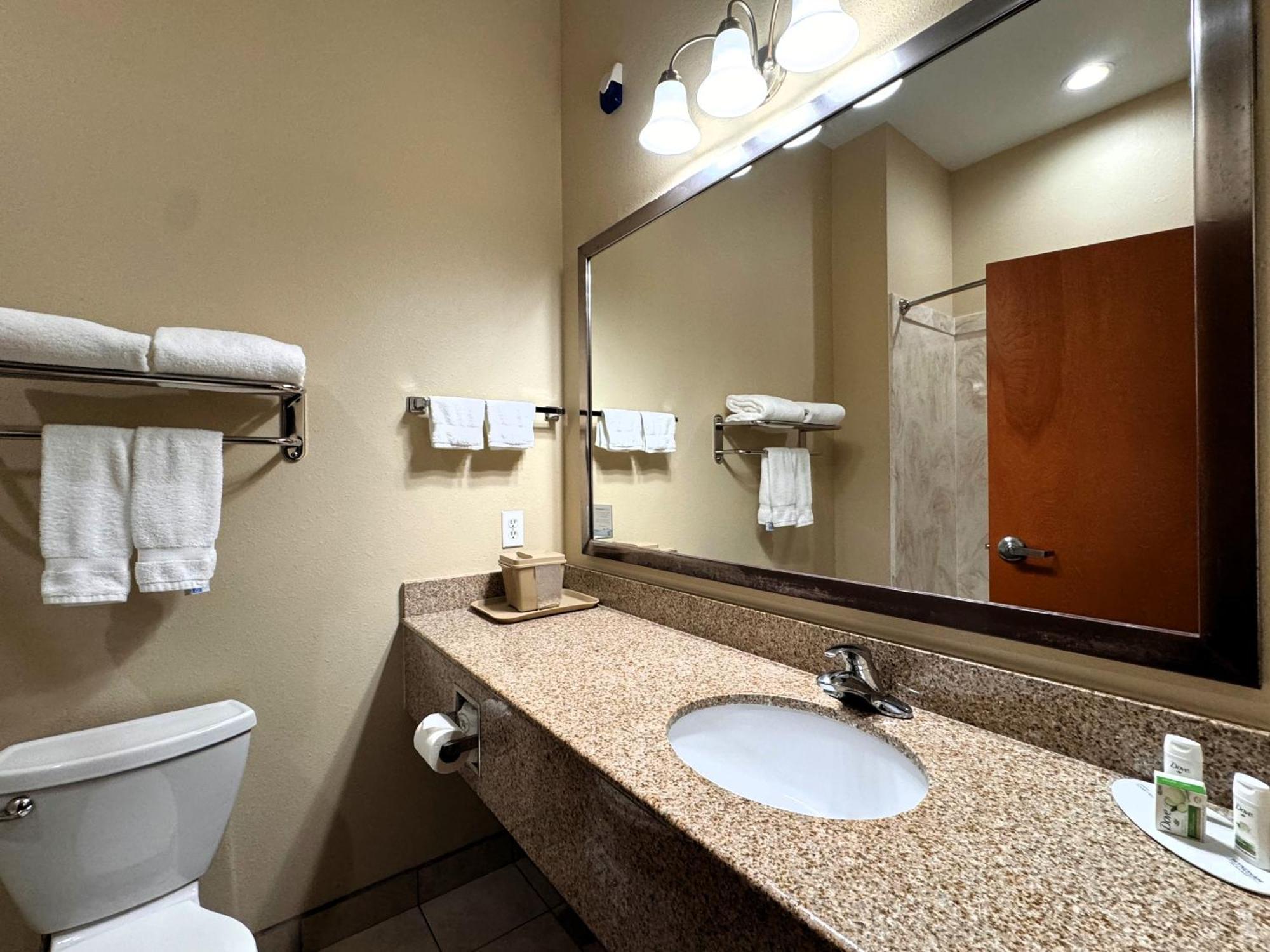 מלון Ramada By Wyndham קולג' סטיישן מראה חיצוני תמונה