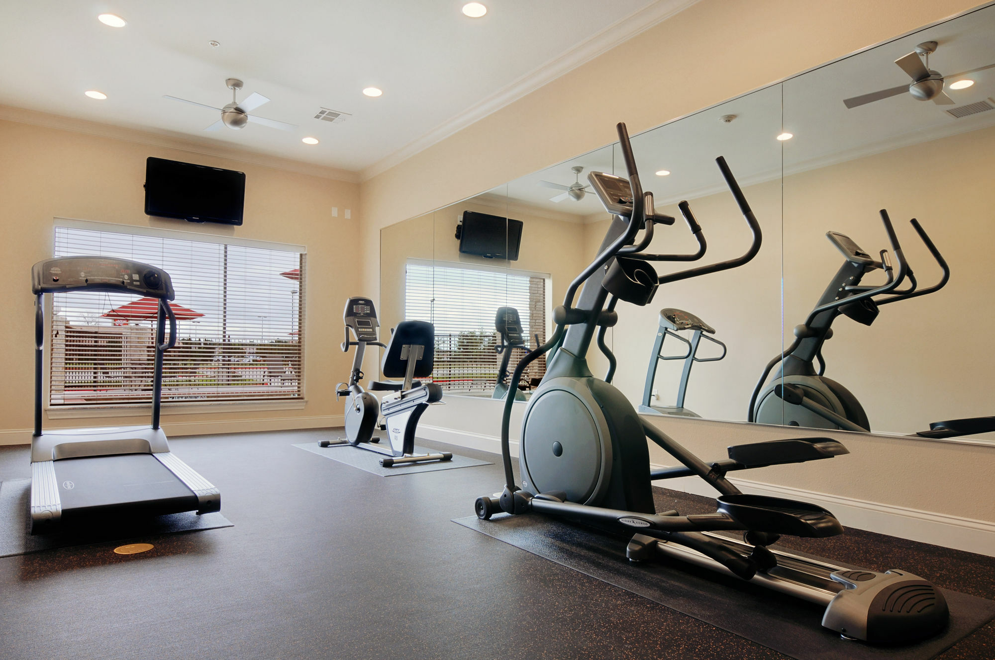 מלון Ramada By Wyndham קולג' סטיישן מראה חיצוני תמונה